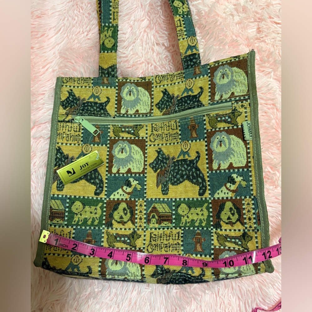 Charming Green Patterned Tote Bag - Picture 3 of 9